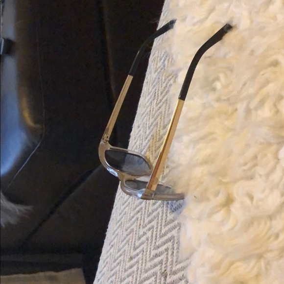 Gucci authentic sunglasses - Picture 4 of 8